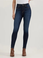 Load image into Gallery viewer, Wrangler: Women’s BESPOKE Skinny Jeans
