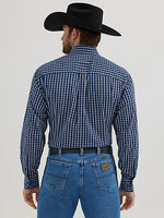 Load image into Gallery viewer, Wrangler: Men&#39;s George Strait™ Long Sleeve Button-Down One Pocket Shirt
