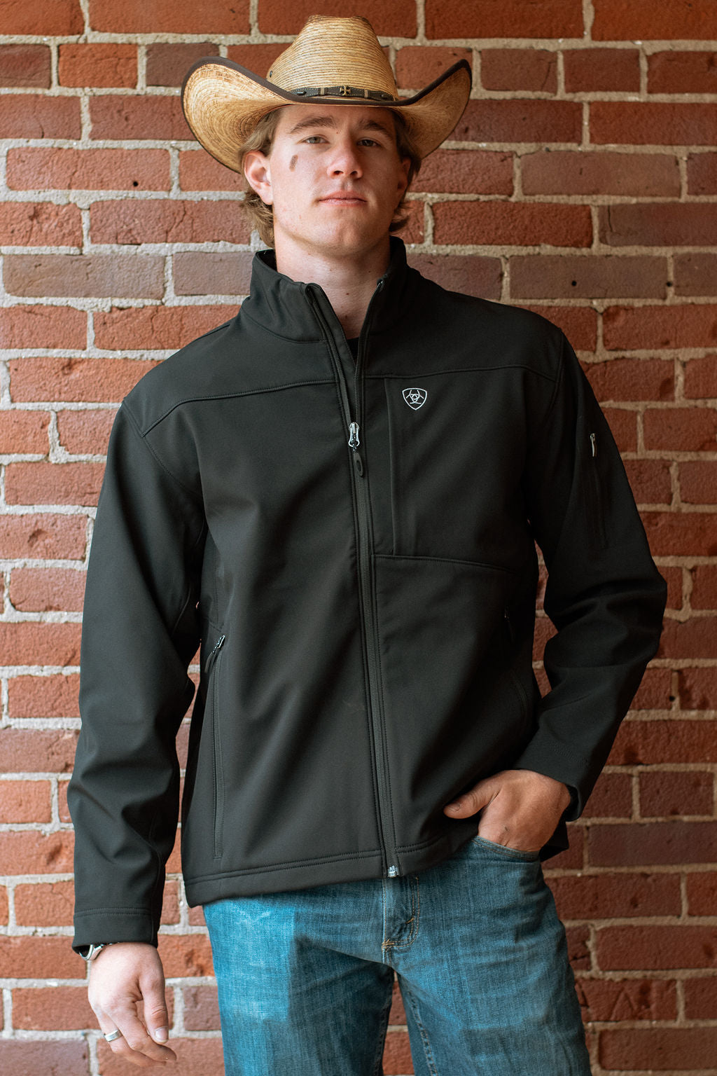 Ariat: Men's Vernon 2.0 Softshell Jacket