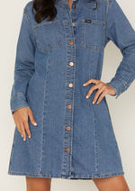 Load image into Gallery viewer, Wrangler: Women&#39;s Denim Long Sleeve Western Dress
