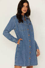 Load image into Gallery viewer, Wrangler: Women&#39;s Denim Long Sleeve Western Dress
