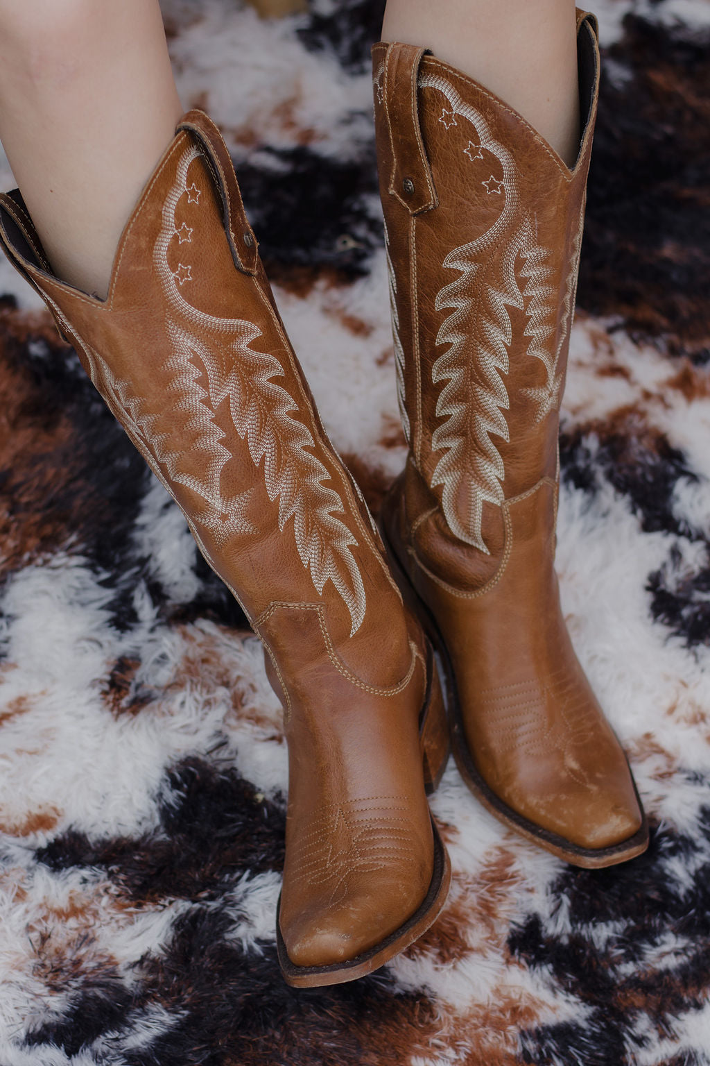 Star Stitched Mossil Tan Boots