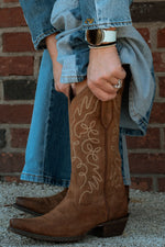 Load image into Gallery viewer, Ariat: Women&#39;s Jukebox Western Boot in Dark Ginger Suede
